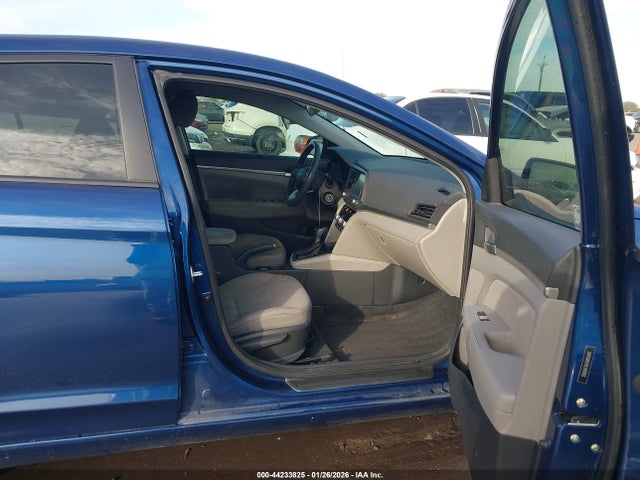 5NPD84LFXLH597831 Hyundai ELANTRA SEL