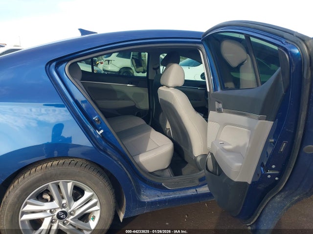 5NPD84LFXLH597831 Hyundai ELANTRA SEL