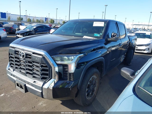 Toyota Tundra Sr5 2023 5TFLA5DB3PX104888 Image 2