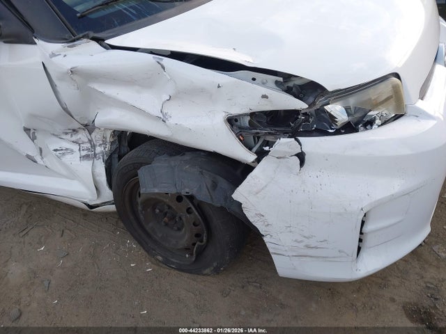 Scion XB 2014 JTLZE4FEXEJ054947 Image 6