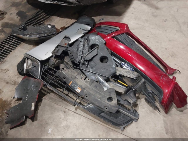1FMCU9G95GUA98905 Ford ESCAPE SE