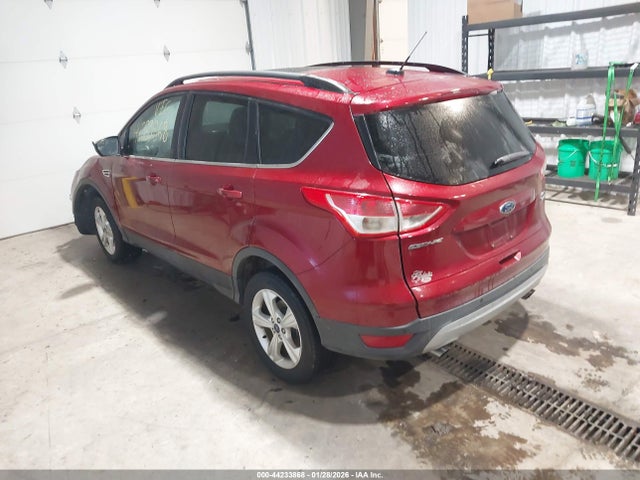 1FMCU9G95GUA98905 Ford ESCAPE SE