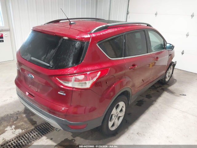 1FMCU9G95GUA98905 Ford ESCAPE SE