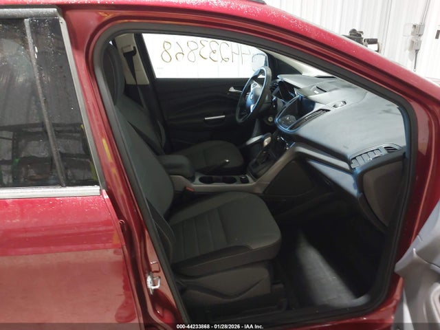 1FMCU9G95GUA98905 Ford ESCAPE SE