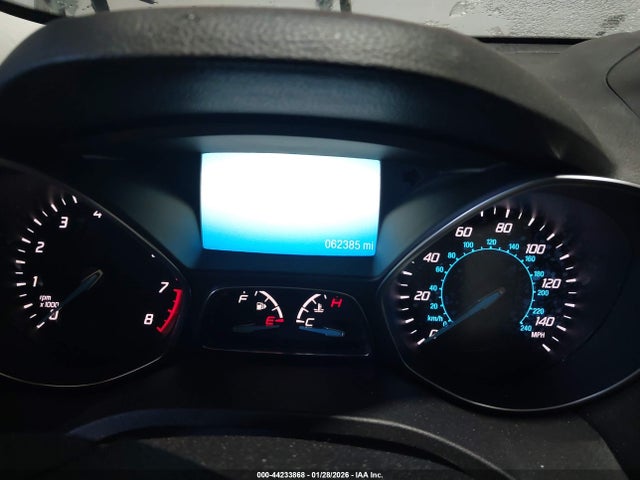 1FMCU9G95GUA98905 Ford ESCAPE SE