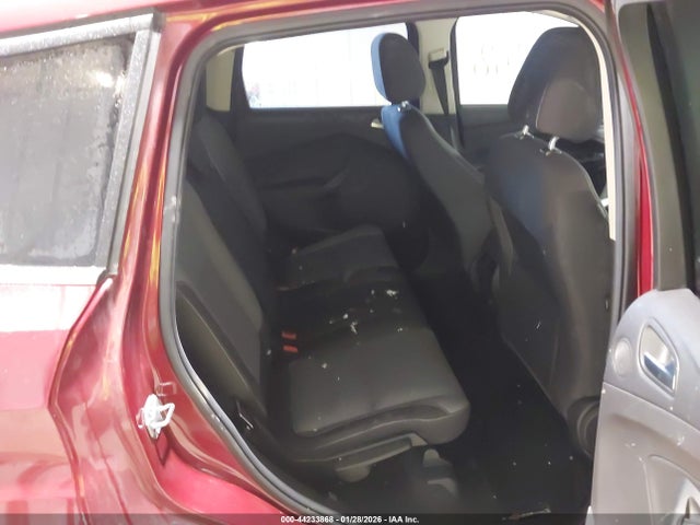 1FMCU9G95GUA98905 Ford ESCAPE SE