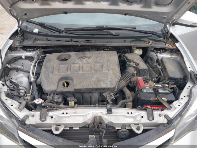 2T1BURHE5KC126946 Toyota COROLLA SE