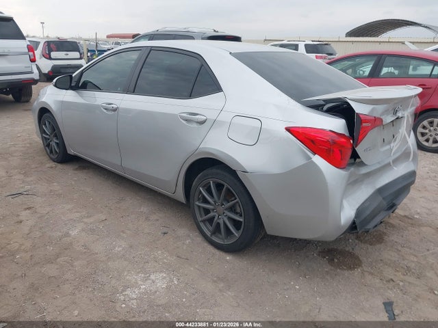 2T1BURHE5KC126946 Toyota COROLLA SE