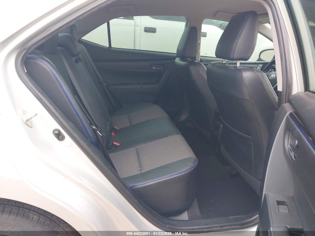 2T1BURHE5KC126946 Toyota COROLLA SE