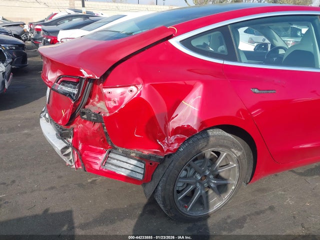 2020 TESLA MODEL 3 5YJ3E1EA1LF615037 Photo 5