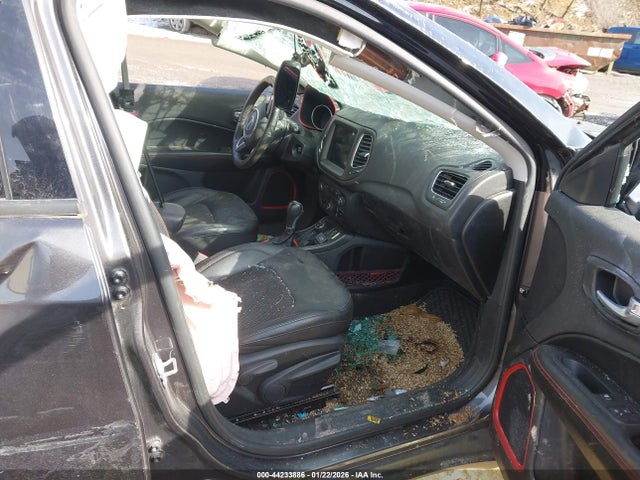 2019 JEEP COMPASS 3C4NJDDB2KT775881 Photo 4