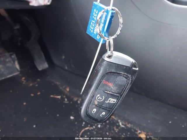 2019 JEEP CHEROKEE 1C4PJMLB8KD424781 Photo 10