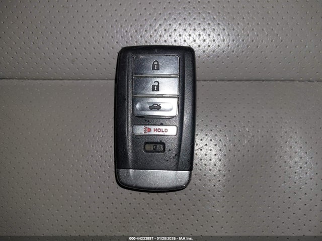 44233897 :رقم المزاد ، 19UUB1F51JA000767 vin ، 2018 Acura Tlx Tech Pkg مزاد بيع