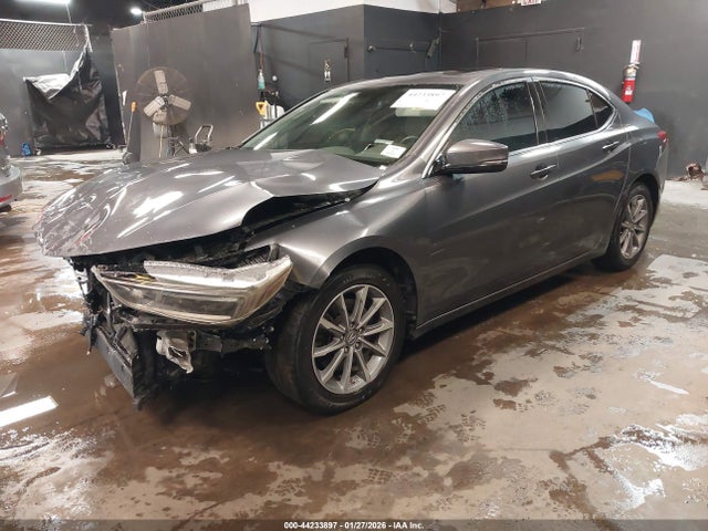 44233897 :رقم المزاد ، 19UUB1F51JA000767 vin ، 2018 Acura Tlx Tech Pkg مزاد بيع