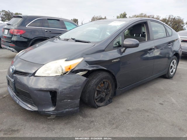 JTDKN3DU1E0379090 Toyota Prius Two