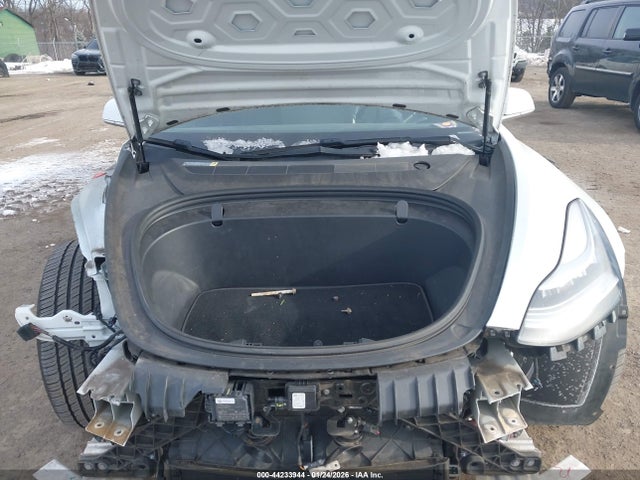 2018 TESLA MODEL 3 5YJ3E1EA5JF033455 Photo 9