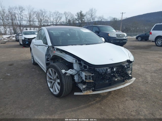 2018 TESLA MODEL 3 5YJ3E1EA5JF033455 Photo 5