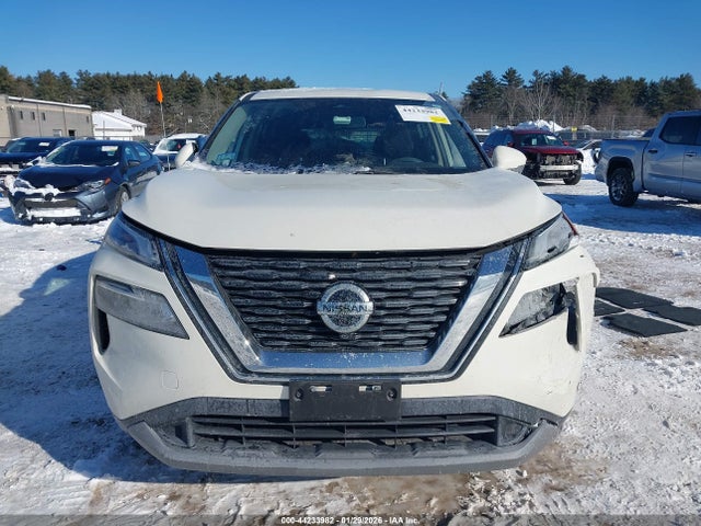 JN8AT3BB0MW201769 Nissan Rogue Sv Intelligent Awd