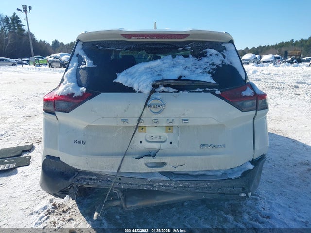 JN8AT3BB0MW201769 Nissan Rogue Sv Intelligent Awd