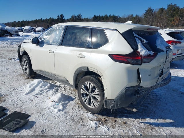 JN8AT3BB0MW201769 Nissan Rogue Sv Intelligent Awd