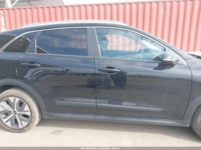 KNDCC3LG6N5148405 KIA Niro Ev Ex