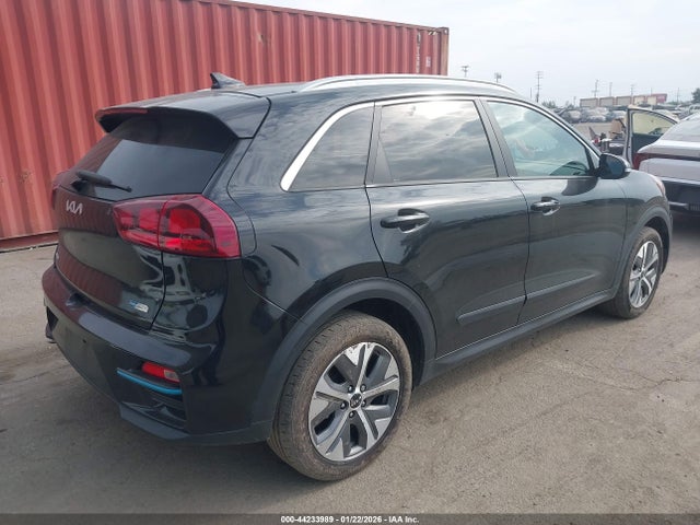 KNDCC3LG6N5148405 KIA Niro Ev Ex