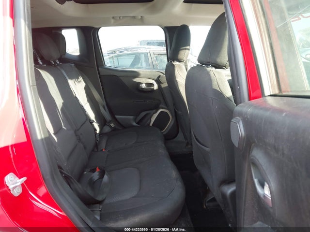 44233990 :رقم المزاد ، ZACCJABT5FPC36640 vin ، 2015 Jeep Renegade Latitude مزاد بيع
