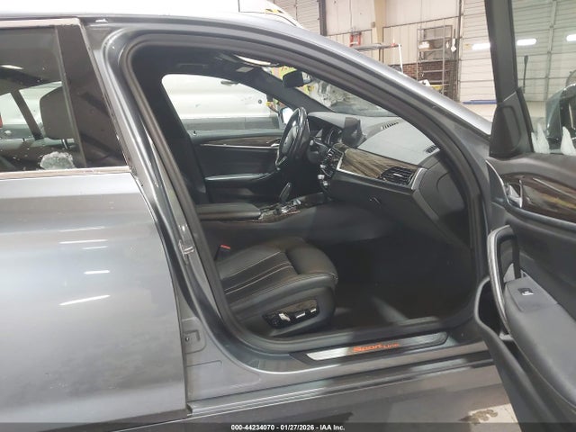 44234070 :رقم المزاد ، WBAJA7C58KG911346 vin ، 2019 Bmw 530i Xdrive مزاد بيع