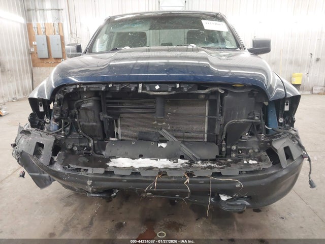 2019 Ram 1500 Classic Tradesman  4x4 6'4 Box მანქანა იყიდება აუქციონზე, vin: 1C6RR7FG5KS656686, აუქციონის ნომერი: 44234087