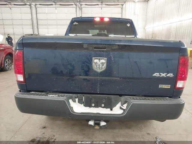 2019 Ram 1500 Classic Tradesman  4x4 6'4 Box მანქანა იყიდება აუქციონზე, vin: 1C6RR7FG5KS656686, აუქციონის ნომერი: 44234087