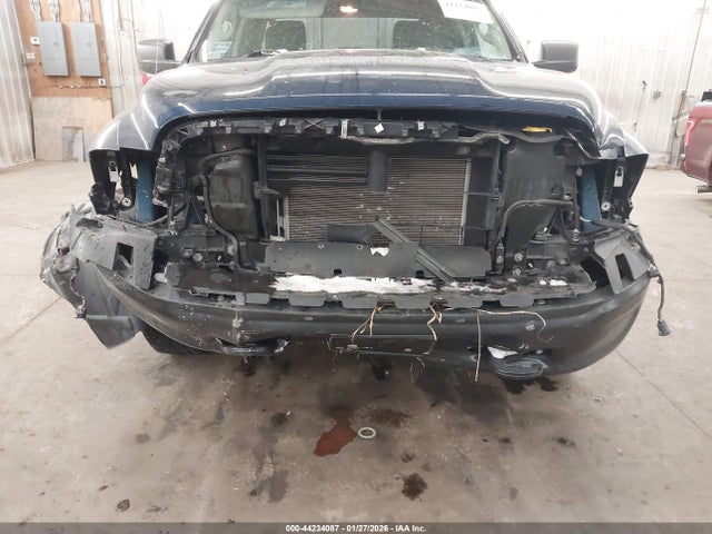 2019 Ram 1500 Classic Tradesman  4x4 6'4 Box მანქანა იყიდება აუქციონზე, vin: 1C6RR7FG5KS656686, აუქციონის ნომერი: 44234087