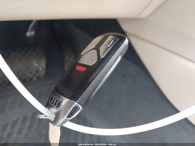 2017 AUDI A4 WAUENAF4XHN040766 Photo 10