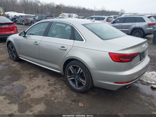 2017 AUDI A4 WAUENAF4XHN040766 Photo 2