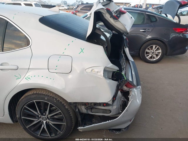 4T1T11AK3PU107798 Toyota CAMRY SE
