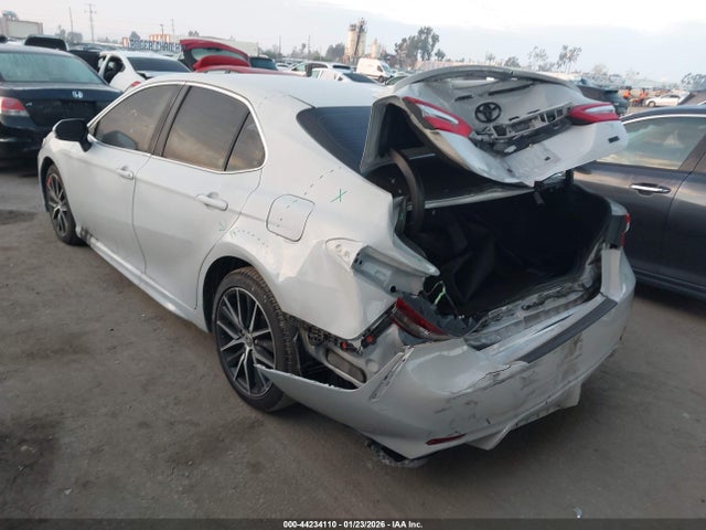 4T1T11AK3PU107798 Toyota CAMRY SE