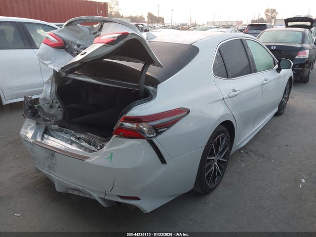 4T1T11AK3PU107798 Toyota CAMRY SE