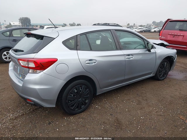 4S3GTAA62K3725292 Subaru Impreza 2.0i