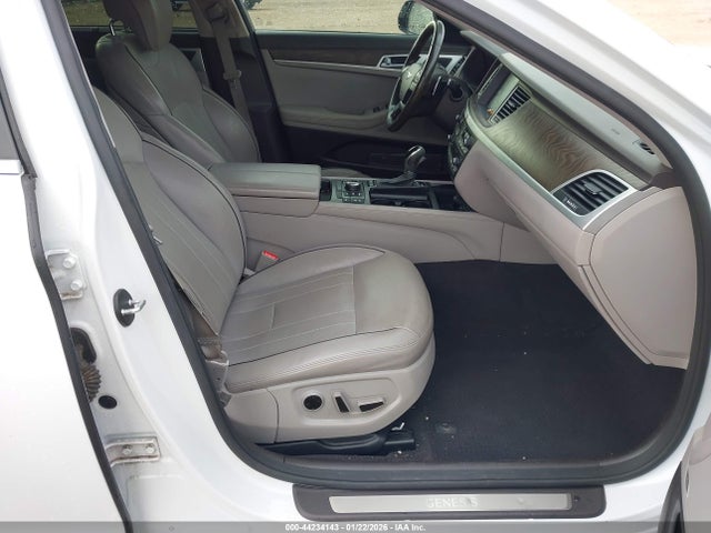KMHGN4JE1FU068399 Hyundai Genesis 3.8