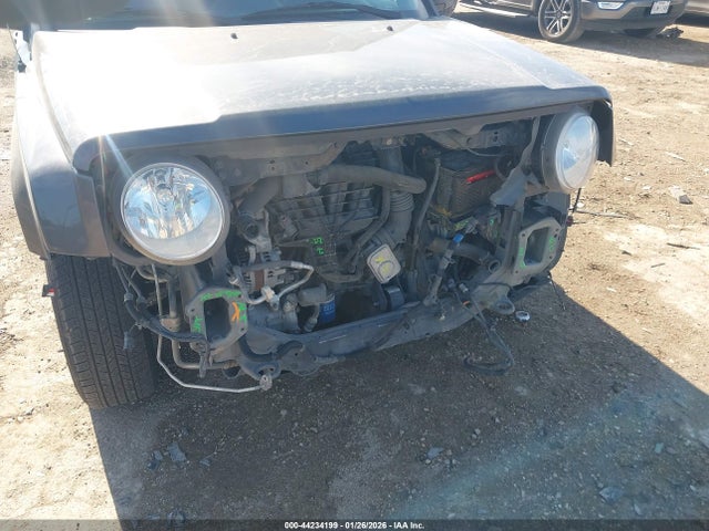 1C4NJPBA1HD149006 Jeep Patriot Sport Fwd