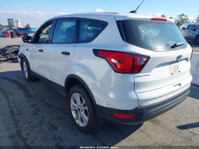 Ford ESCAPE S 2019 1FMCU0F70KUC04892 Image 3
