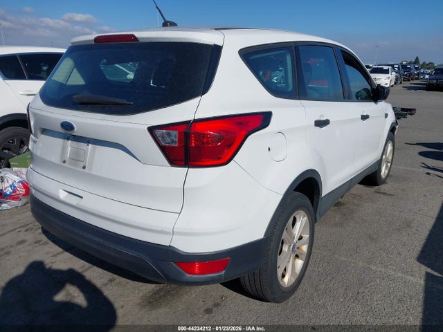 Ford ESCAPE S 2019 1FMCU0F70KUC04892 Image 4