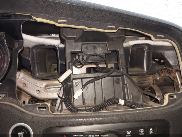 2C3CDXHG9EH338970 Dodge Charger Sxt