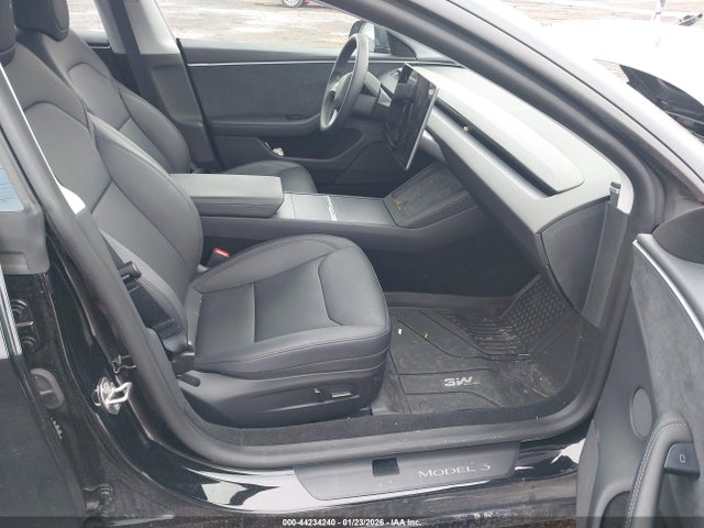2024 TESLA MODEL 3 5YJ3E1EB9RF826102 Photo 4