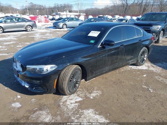 2019 Bmw 530i Xdrive მანქანა იყიდება აუქციონზე, vin: WBAJA7C5XKG910330, აუქციონის ნომერი: 44234242