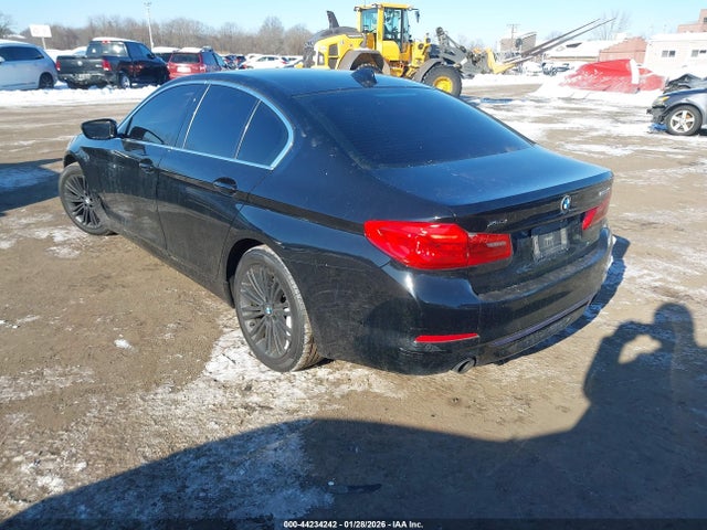2019 Bmw 530i Xdrive მანქანა იყიდება აუქციონზე, vin: WBAJA7C5XKG910330, აუქციონის ნომერი: 44234242