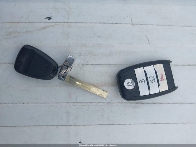 5XYKWDA7XFG621775 KIA Sorento Sx V6