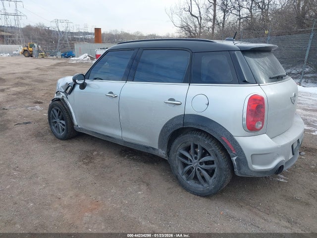 2013 MINI COUNTRYMAN WMWZC3C53DWP20853 Photo 2