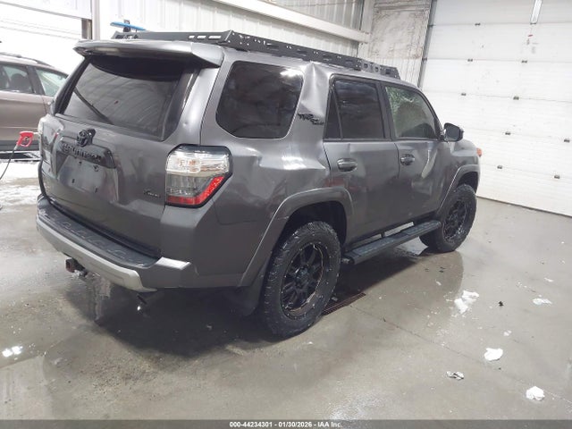 Toyota 4runner Trd Off Road 2020 JTEBU5JR4L5793751 Image 4