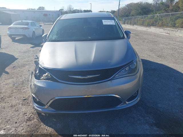 Aukcja sprzedaży 2018 Chrysler Pacifica Touring Plus, vin: 2C4RC1FG2JR115747, numer aukcji: 44234307