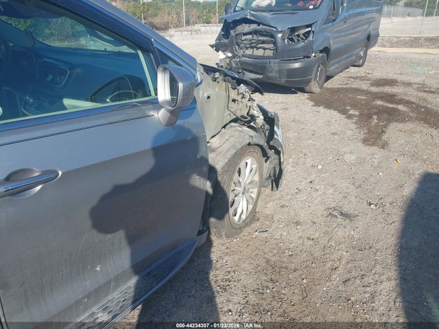 Aukcja sprzedaży 2018 Chrysler Pacifica Touring Plus, vin: 2C4RC1FG2JR115747, numer aukcji: 44234307